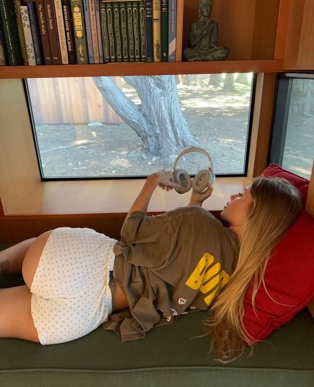 I'm available for hook up service for both incall and outcall service I offer full service whatsapp: 4156056243 - Image 3